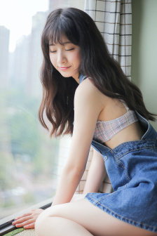 美女裸体无遮挡奶头免费图片害羞